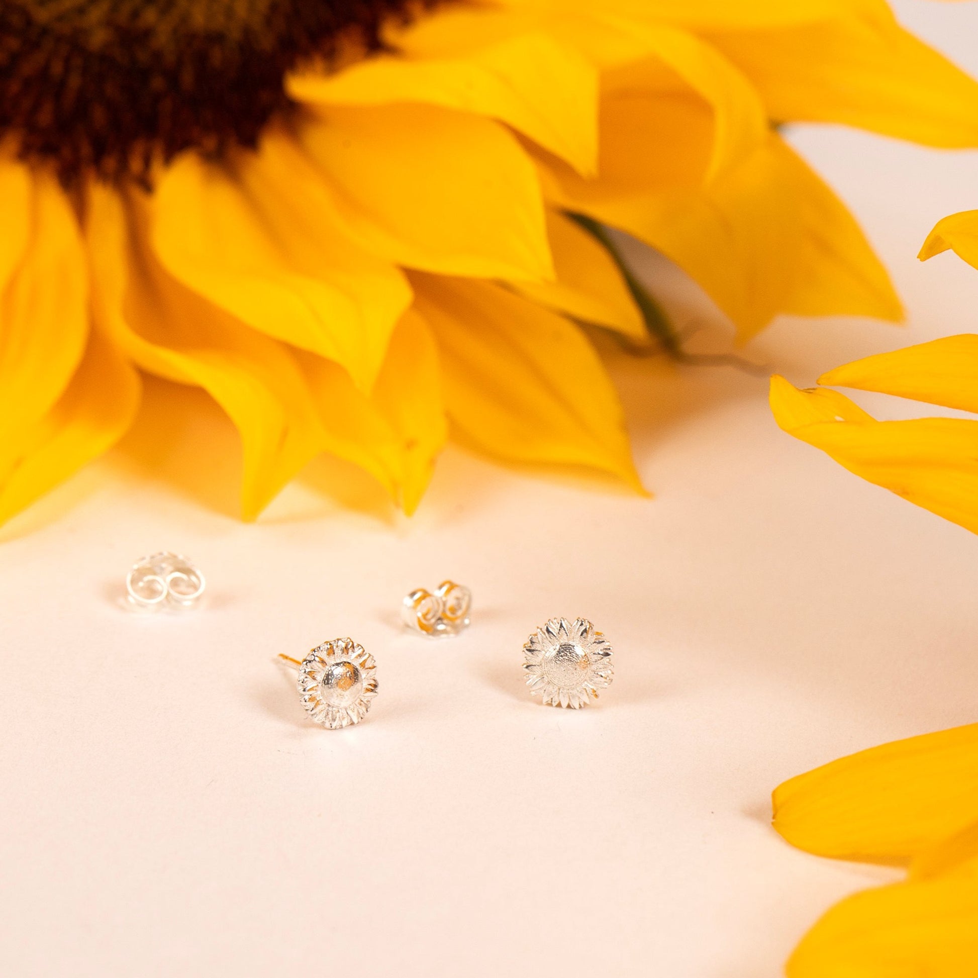 sunflower studs