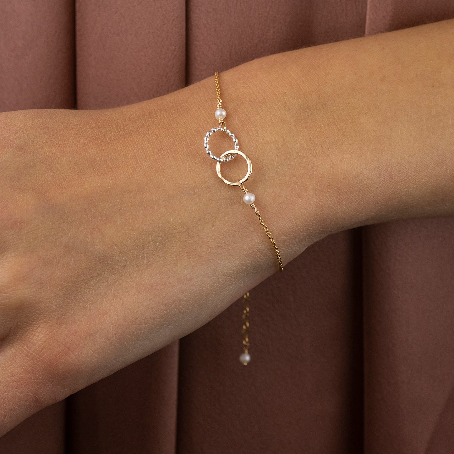 Gift for Sister & Bridesmaid - Pearl Love Link Bracelet - Silver & Gold