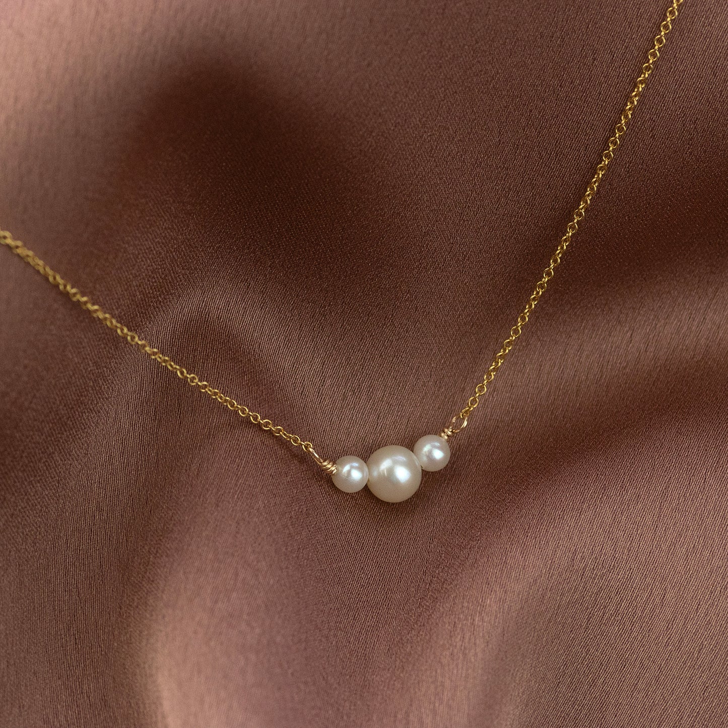 Pearl trio necklace, dainty bridesmaid necklace pearl - Trinity