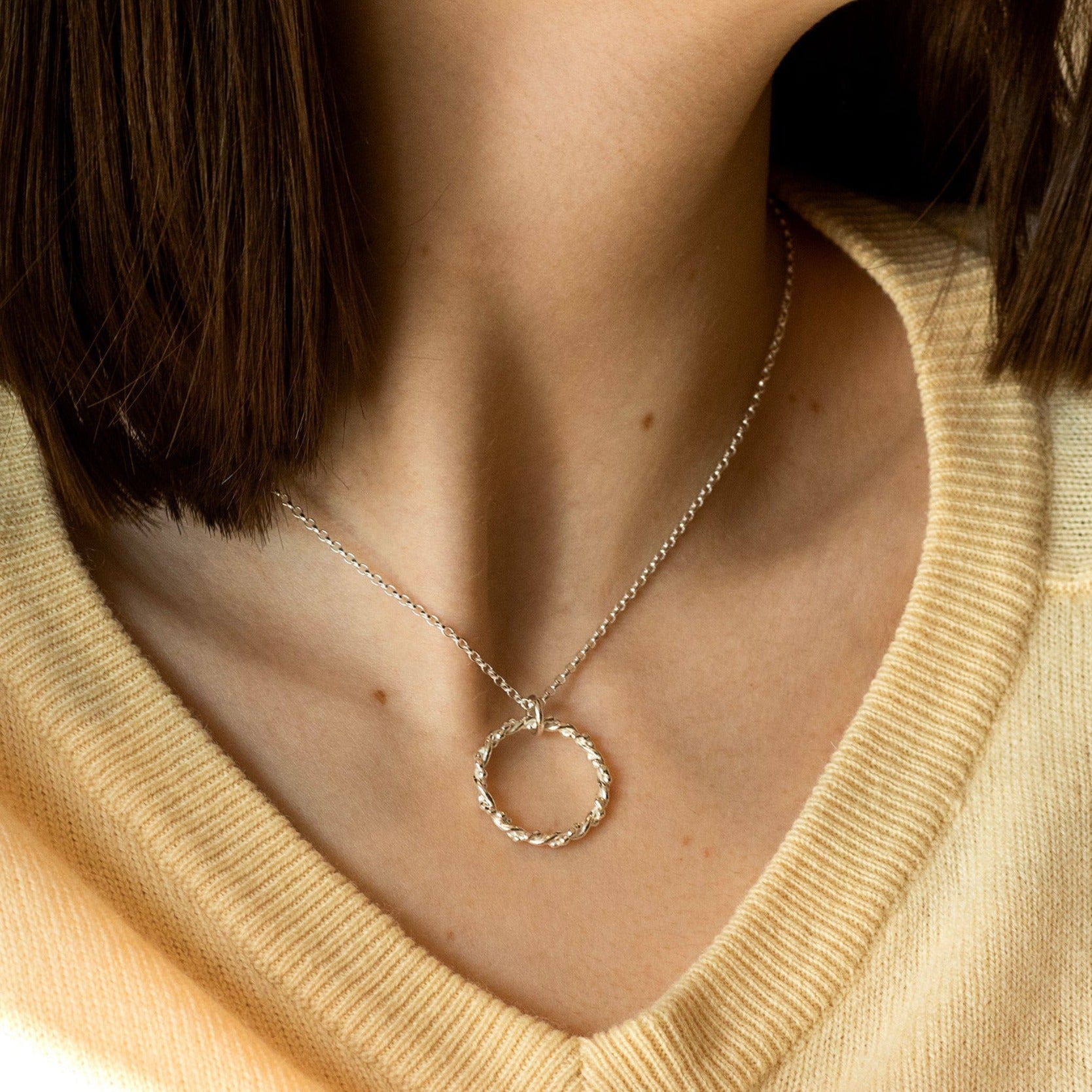 entwined halo necklace