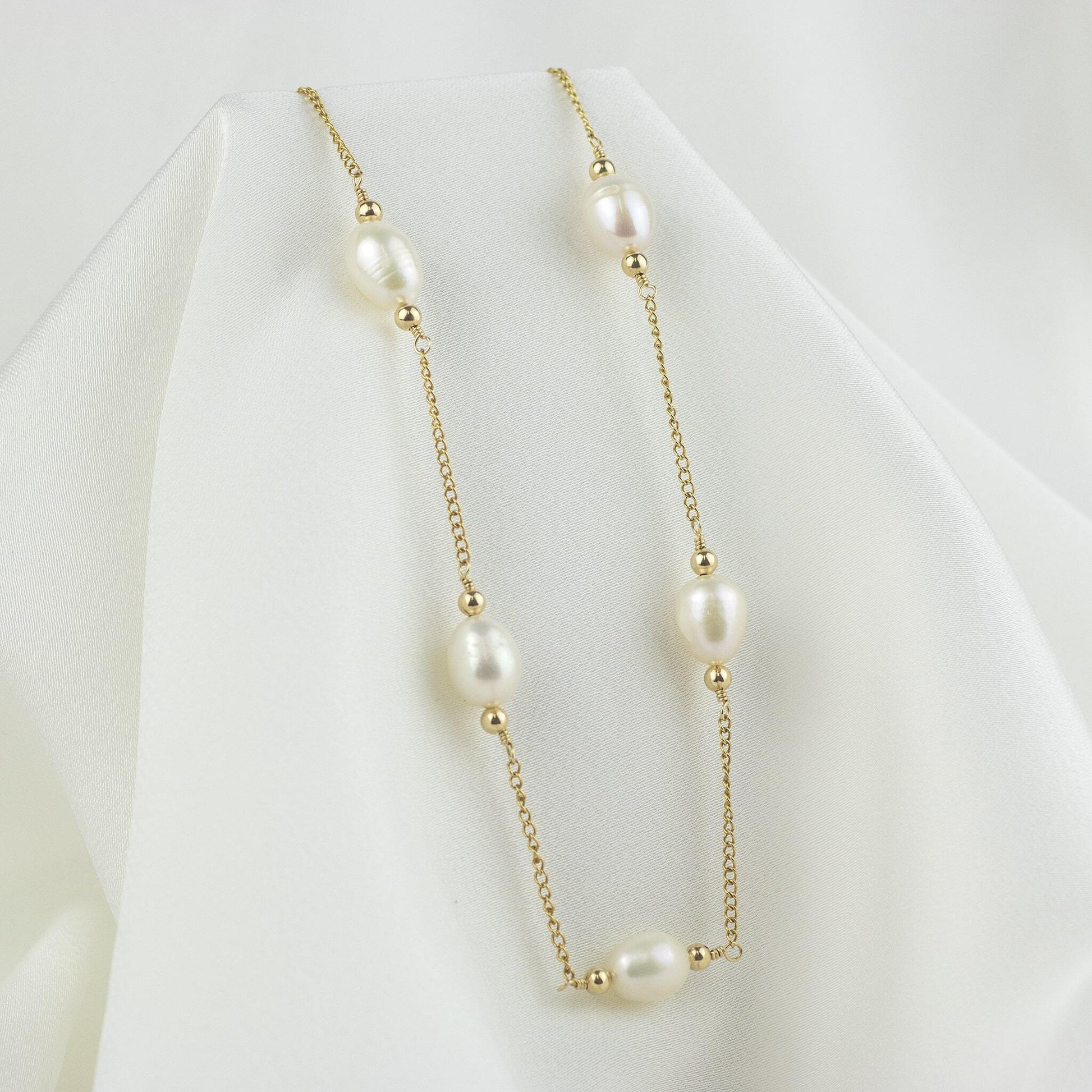 Pearl Choker Necklace - Minerva