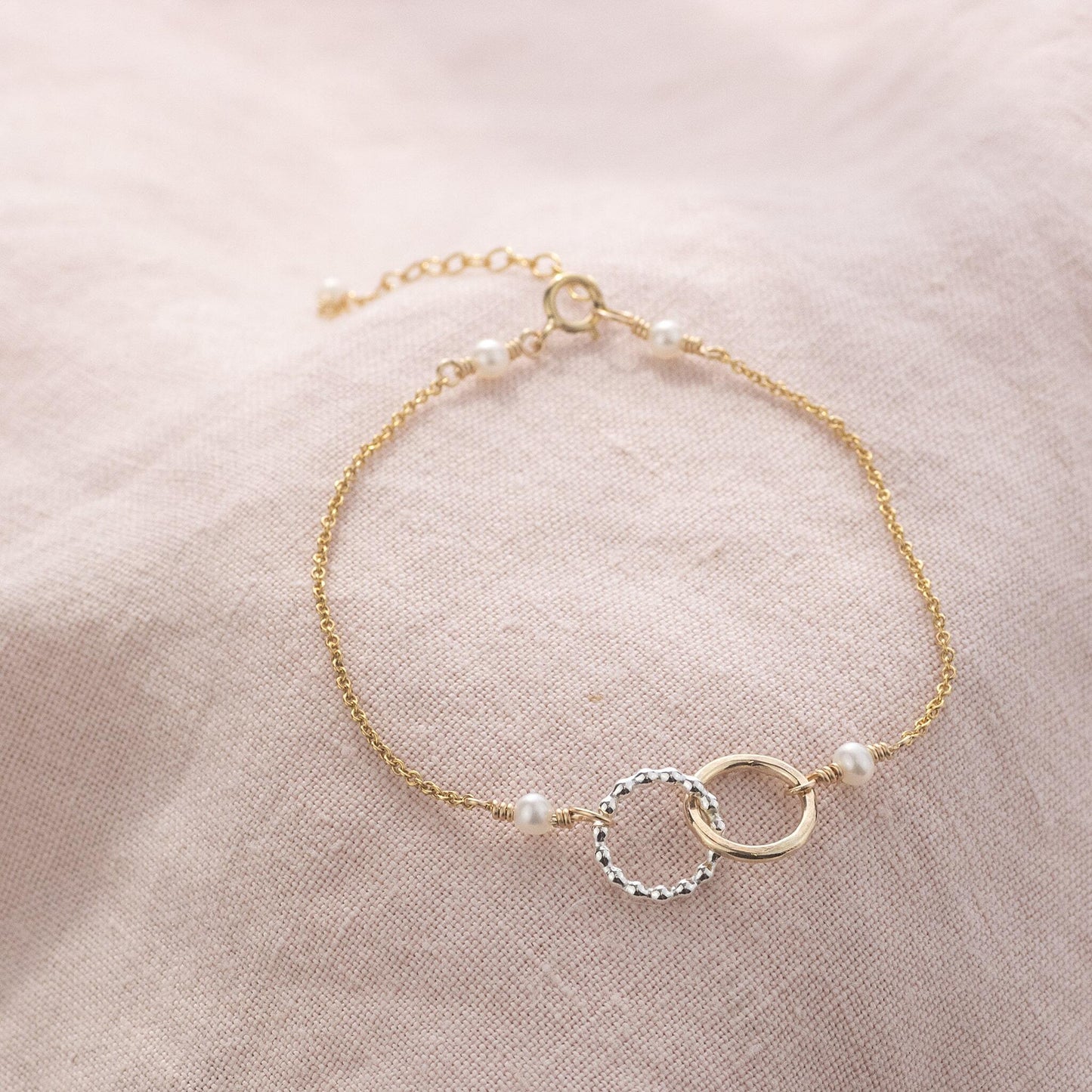 Gift for Friend & Bridesmaid - Love Link Bracelet - Silver & GoldGift for Friend & Bridesmaid - Pearl Love Link Bracelet - Silver & Gold
