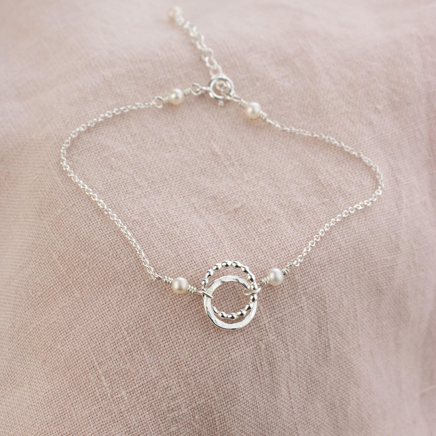 Gift for Sister & Bridesmaid - Love Knot Bracelet - Linked for a Lifetime - Silver
